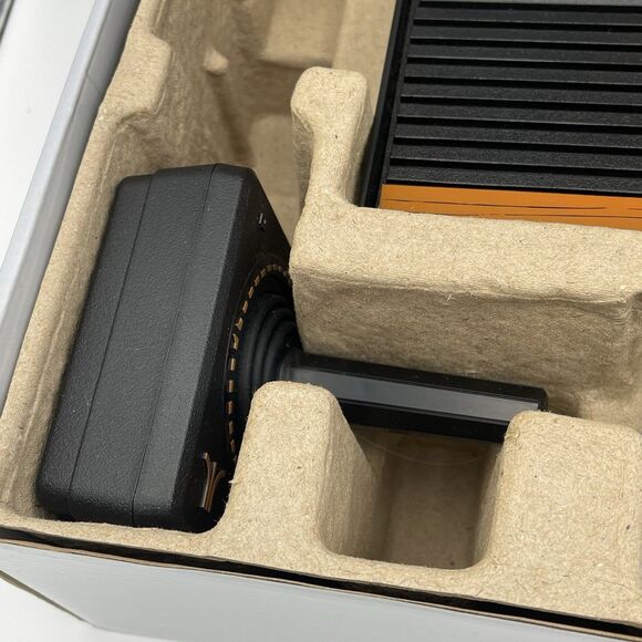 Atari Flashback 4 Classic Game Console 40th Anniversary - 75 Games WITH POSTER - Picture 6 of 16